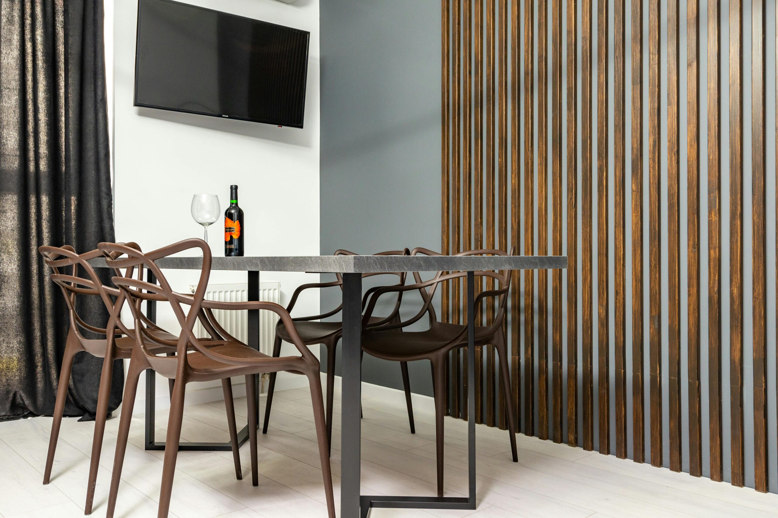 Feature wall installation